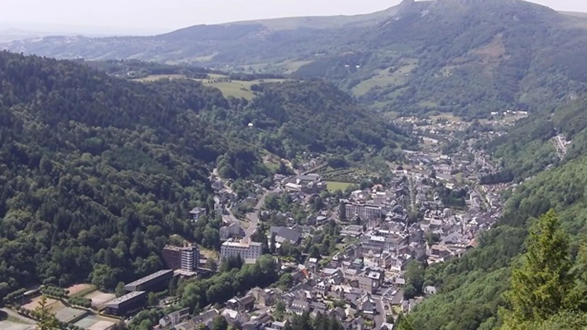 Bel F2 Avec Terrasse, Jardinet Et Cave - Mont-Dore Centre - Fr-1-415-138 Apartment Le Mont-Dore