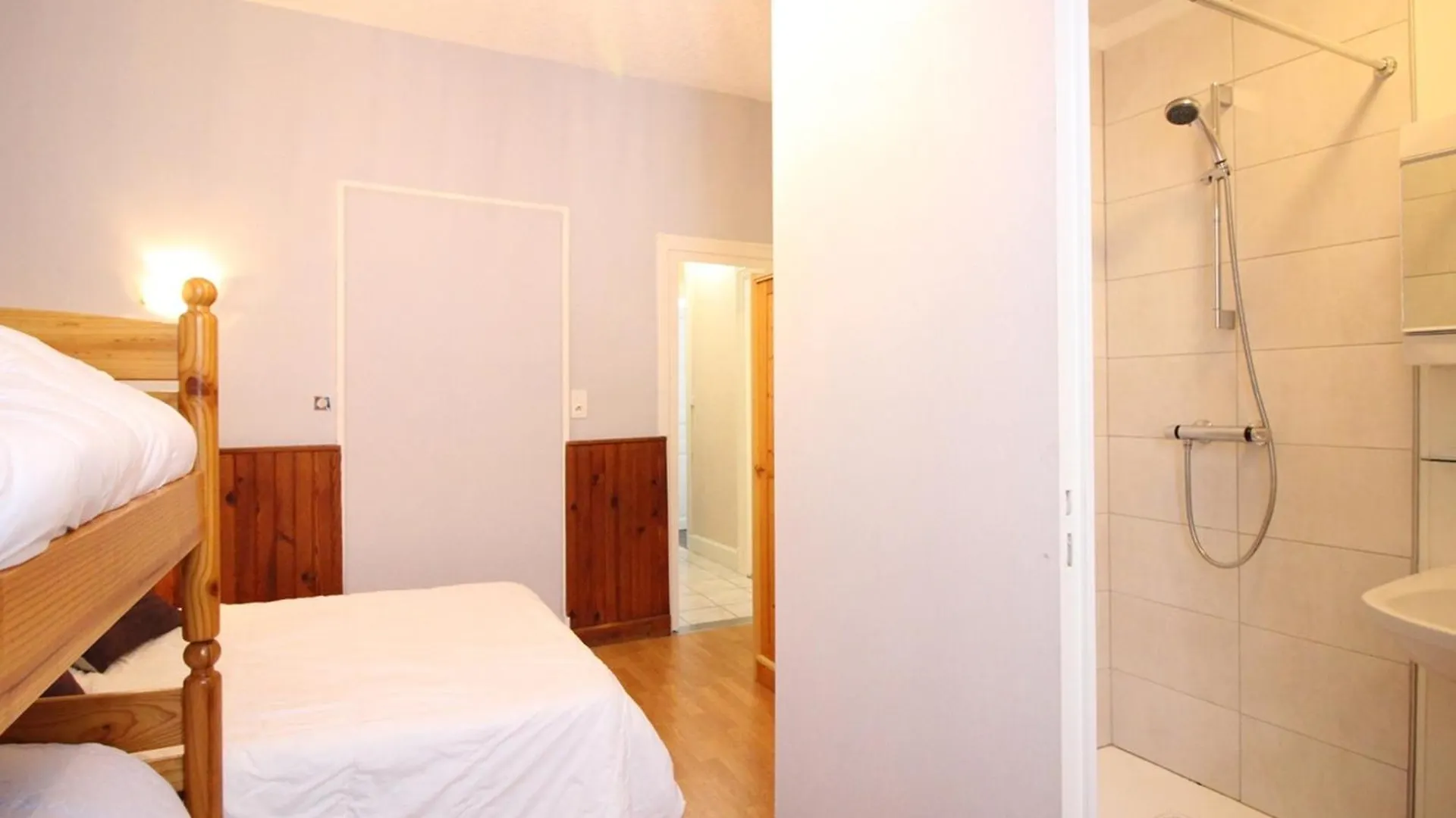 Apartment Bel F2 Avec Terrasse, Jardinet Et Cave - Mont-Dore Centre - Fr-1-415-138 France