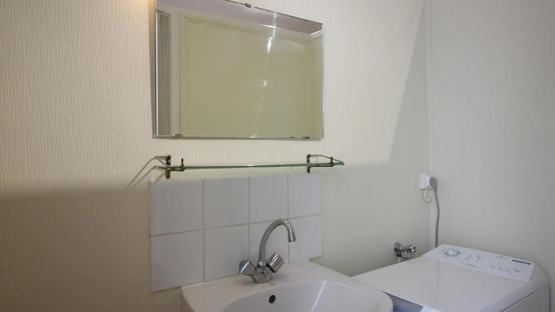Apartment Bel F2 Avec Terrasse, Jardinet Et Cave - Mont-Dore Centre - Fr-1-415-138
